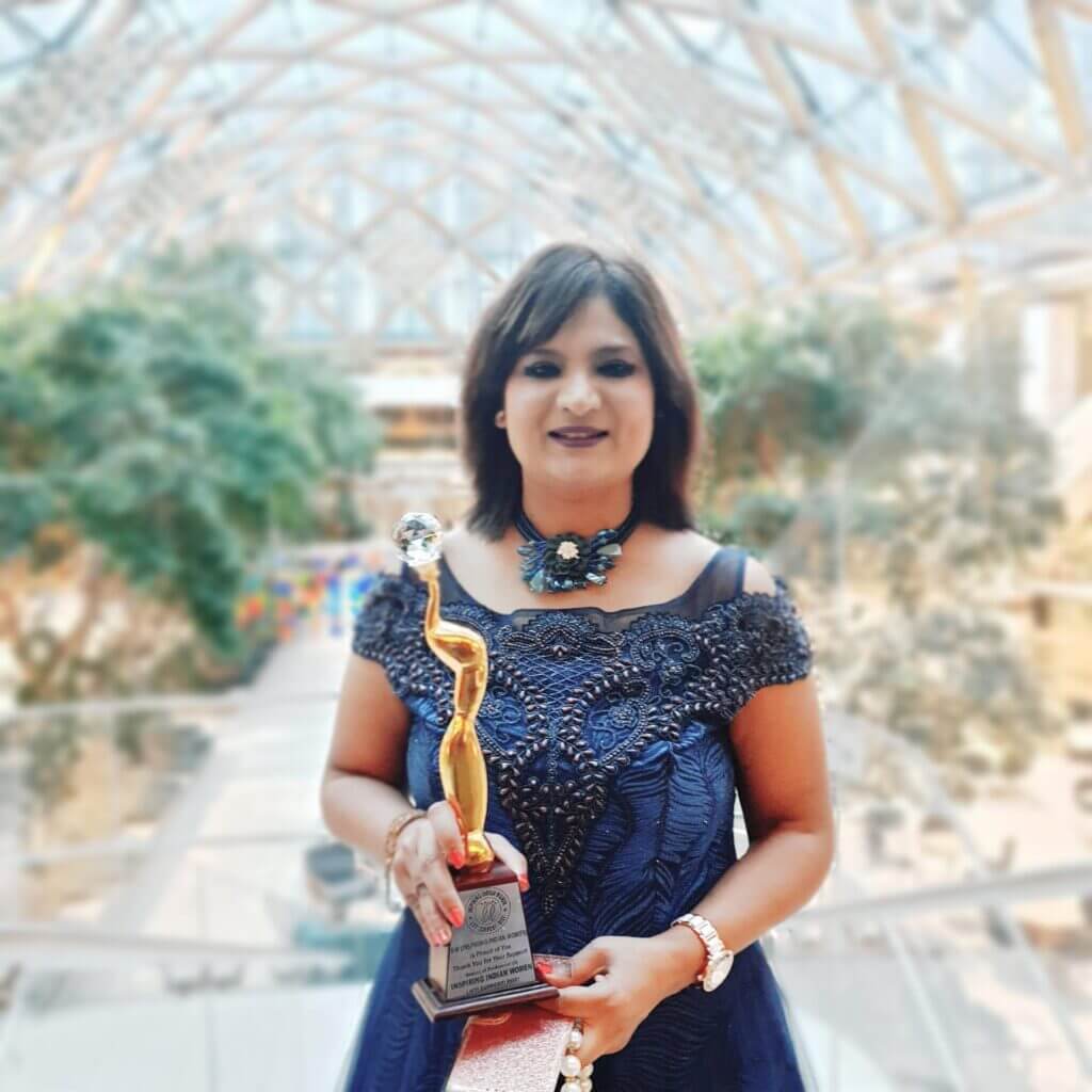 Dr Rashmi Mantri – Best Entrepreneur Award